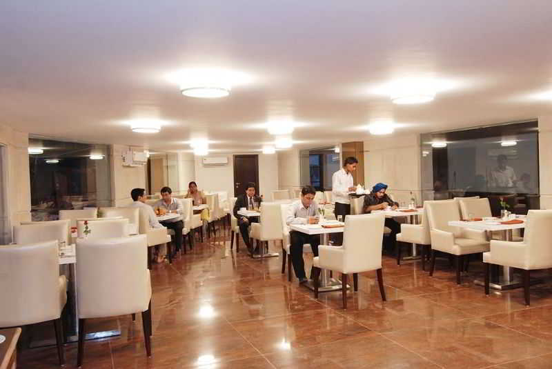 Africa Avenue Gk - 1 Hotel Ню Делхи Екстериор снимка