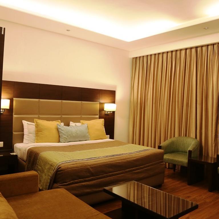 Africa Avenue Gk - 1 Hotel Ню Делхи Екстериор снимка