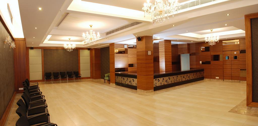 Africa Avenue Gk - 1 Hotel Ню Делхи Екстериор снимка