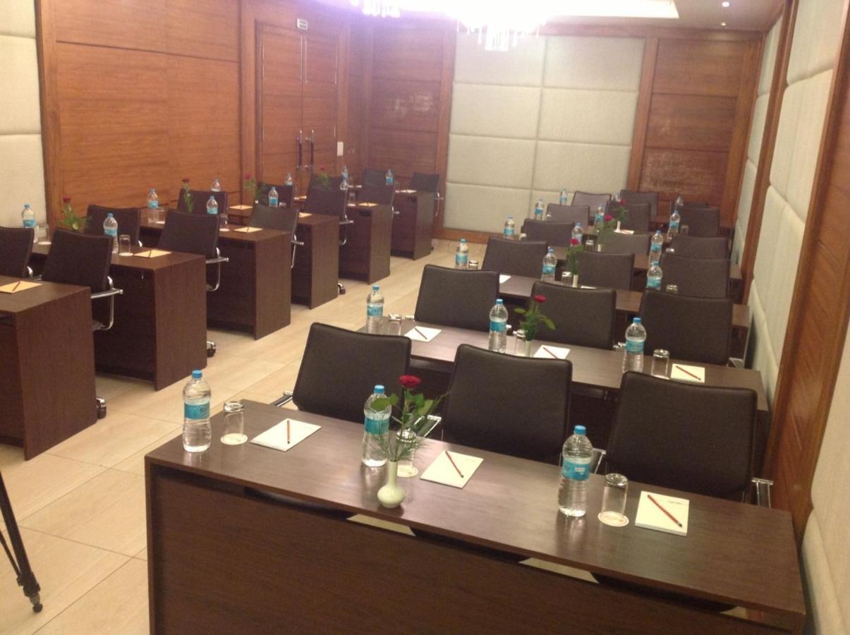 Africa Avenue Gk - 1 Hotel Ню Делхи Екстериор снимка